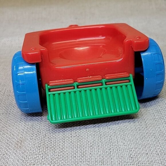 Vintage Hasbro Playskool Weebles Tractor/wagon and 2 Zoo Zoo shakers - Picture 8 of 11